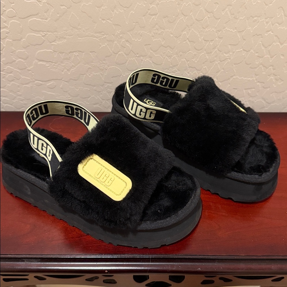 Ugg Fluff Yeah Disco Slides Black And Yellow Sz6